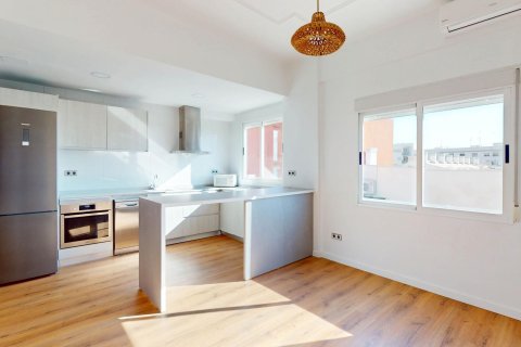 Apartment à vendre à Valencia, Espagne, 2 chambres, 70 m2 No. 147638 - photo 1