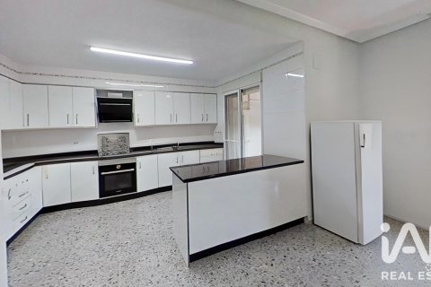 Penthäuser zum Verkauf in Elche, Alicante, Spanien 5 Schlafzimmer, 249 m2 Nr. 196490 - Foto 22