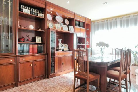 Casa in vendita a Torrelles de Foix, Barcelona, Spagna 5 camere da letto, 250 mq. N° 172849 - foto 9