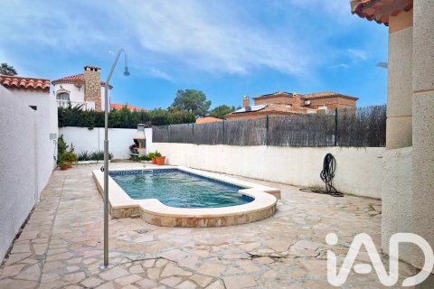 Casa adosada en venta en Mont-roig del Camp, Tarragona, España 3 dormitorios, 146 m2 No. 172853 - foto 3