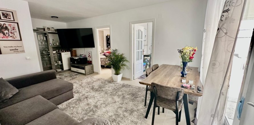 Bungalo Torrevieja, Alicante, Spānijā 2 istabas, 95 m2 Nr. 140567