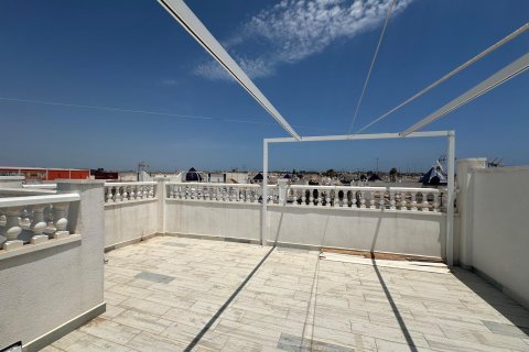 Bungalo pārdošanā Torrevieja, Alicante, Spānijā 2 istabas, 95 m2 Nr. 140567 - attēls 16