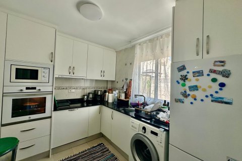 Bungalo pārdošanā Torrevieja, Alicante, Spānijā 2 istabas, 95 m2 Nr. 140567 - attēls 3