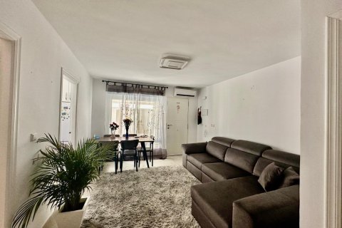 Bungalo pārdošanā Torrevieja, Alicante, Spānijā 2 istabas, 95 m2 Nr. 140567 - attēls 2