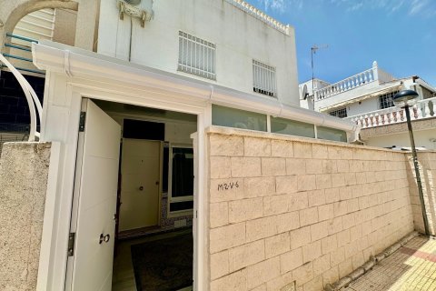 Bungalo pārdošanā Torrevieja, Alicante, Spānijā 2 istabas, 95 m2 Nr. 140567 - attēls 6