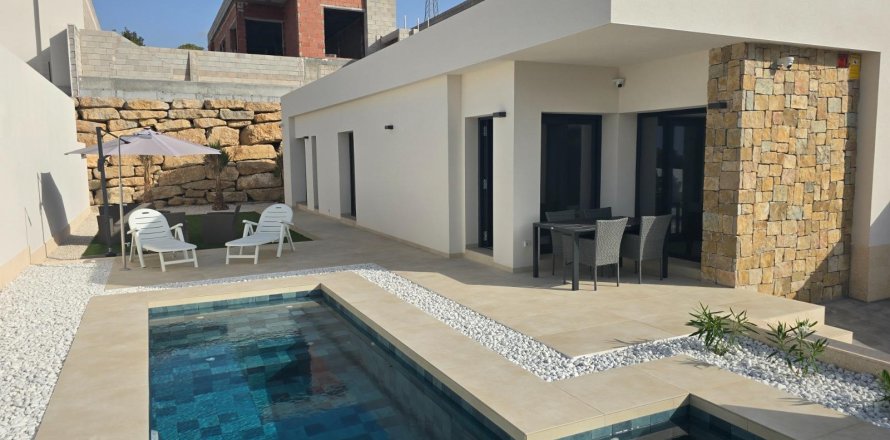 Villa i Finestrat, Alicante, Spanien 2 sovrum, 115 kvm. Nr. 140564