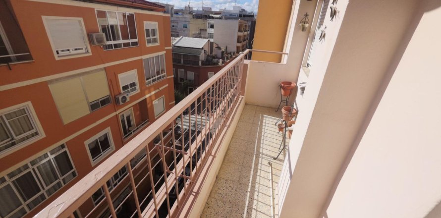 Dzīvoklis Alicante, Spānijā 4 istabas, 125 m2 Nr. 140569