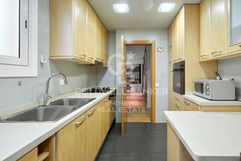 Takvåning till salu i Barcelona, Spanien 3 sovrum, 284 kvm. Nr. 159171 - foto 12