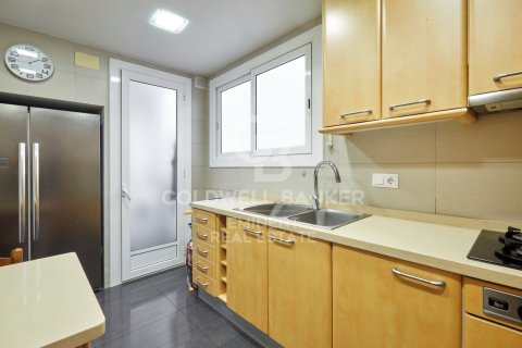 Takvåning till salu i Barcelona, Spanien 3 sovrum, 284 kvm. Nr. 159171 - foto 11