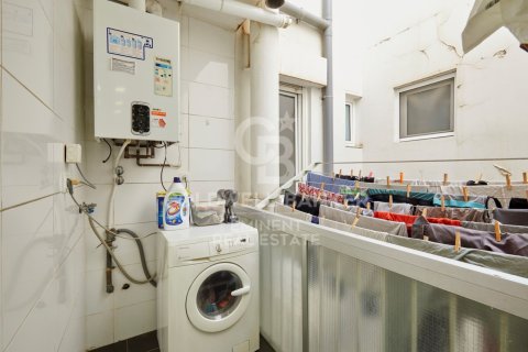 Takvåning till salu i Barcelona, Spanien 3 sovrum, 284 kvm. Nr. 159171 - foto 13