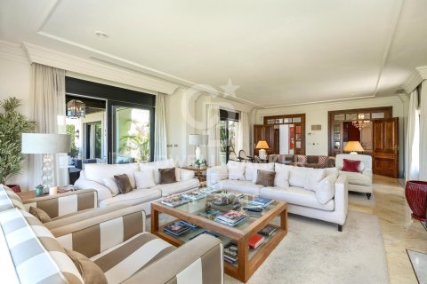 Villa en venta en Marbella, Málaga, España 6 dormitorios, 848 m2 No. 159177 - foto 3