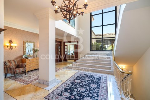 Villa en venta en Marbella, Málaga, España 6 dormitorios, 848 m2 No. 159177 - foto 7