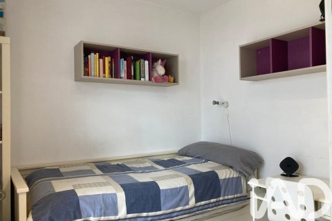 Radhus till salu i Sitges, Barcelona, Spanien 4 sovrum, 242 kvm. Nr. 172238 - foto 12