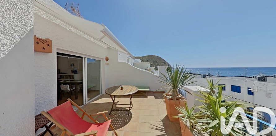 Radhus i Nijar, Almeria, Spanien 2 sovrum, 85 kvm. Nr. 172243