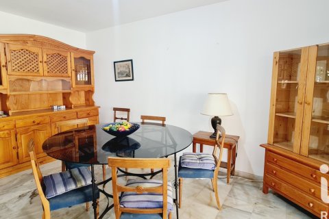 Kamienica w Fuengirola, Malaga, Hiszpania 5 sypialni, 188 mkw. nr 172244 – zdjęcie 3