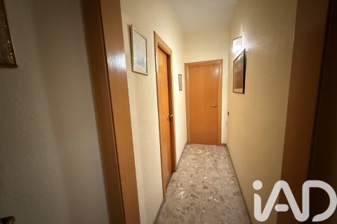 Продажа квартиры в Барселона, Испания 4 спальни, 114м2 №152655 - фото 13