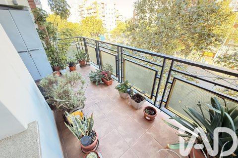 Apartament w Barcelona, Hiszpania 4 sypialnie, 114 mkw. nr 152655