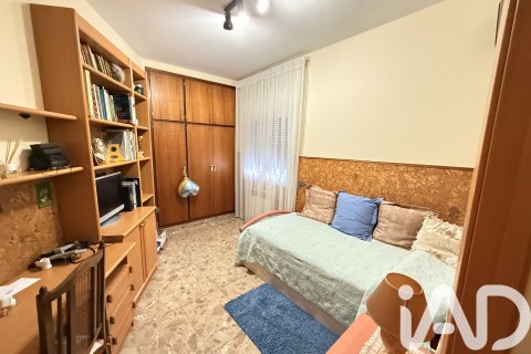 Продажа квартиры в Барселона, Испания 4 спальни, 114м2 №152655 - фото 11