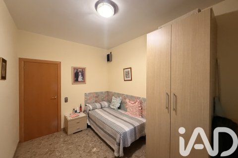 Продажа квартиры в Барселона, Испания 4 спальни, 114м2 №152655 - фото 18