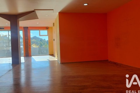 Komerciāls īpašums pārdošanā Manresa, Barcelona, Spānijā 223 m2 Nr. 152654 - attēls 4