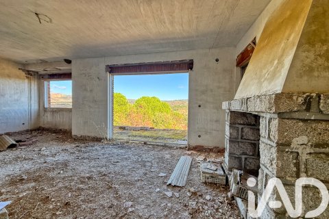 Land plot à vendre à El Tiemblo, Avila, Espagne, 11300 m2 No. 152652 - photo 4