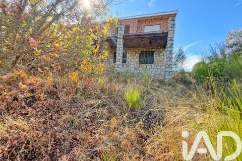 Land plot à vendre à El Tiemblo, Avila, Espagne, 11300 m2 No. 152652 - photo 11