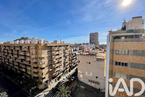 Lägenhet till salu i Alicante, Spanien 3 sovrum, 114 kvm. Nr. 152650 - foto 5