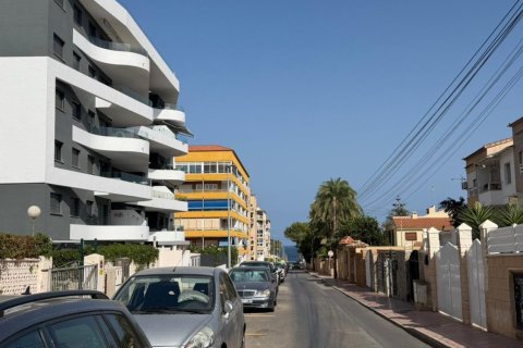 Apartment for sale in Punta Prima, Alicante, Spain 2 bedrooms, 74 sq.m. No. 195568 - photo 4