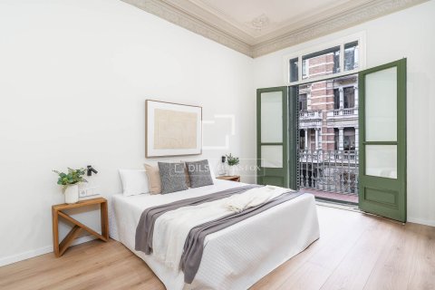 Apartment à vendre à Barcelona, Espagne, 2 chambres, 102 m2 No. 150506 - photo 16