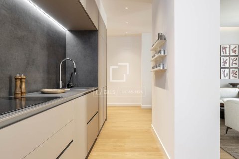 Apartment à vendre à Barcelona, Espagne, 2 chambres, 124 m2 No. 150503 - photo 11