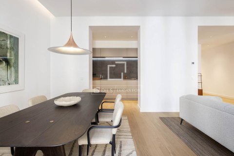 Apartment à vendre à Barcelona, Espagne, 2 chambres, 124 m2 No. 150503 - photo 6