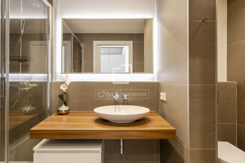 Apartment à vendre à Barcelona, Espagne, 3 chambres, 150 m2 No. 150504 - photo 21