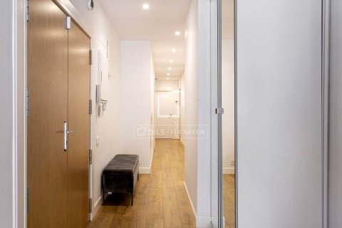 Apartment à vendre à Barcelona, Espagne, 3 chambres, 150 m2 No. 150504 - photo 15