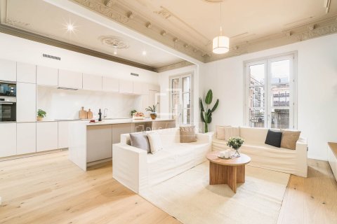 Apartment à vendre à Barcelona, Espagne, 3 chambres, 163 m2 No. 150507 - photo 2