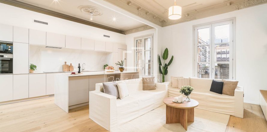 Apartament w Barcelona, Hiszpania 3 sypialnie, 163 mkw. nr 150507