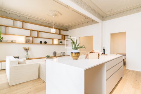 Apartment à vendre à Barcelona, Espagne, 3 chambres, 163 m2 No. 150507 - photo 5