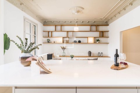 Apartment à vendre à Barcelona, Espagne, 3 chambres, 163 m2 No. 150507 - photo 6