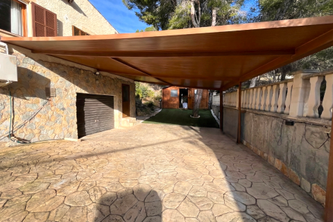 Продажа виллы в Коста Де Ла Кальма, Майорка, Испания 4 спальни, 125м2 №155877 - фото 2