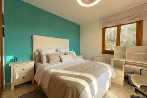 Продажа виллы в Коста Де Ла Кальма, Майорка, Испания 4 спальни, 125м2 №155877 - фото 13