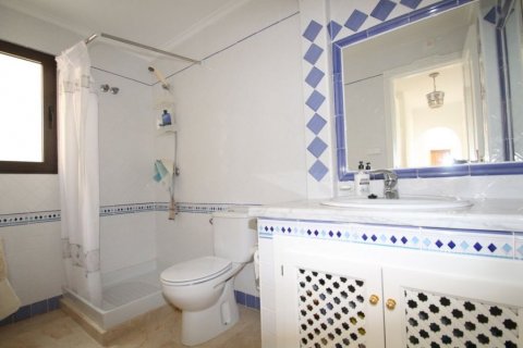 Apartment for sale Las Ramblas, Alicante, Spain 3 bedrooms, 135 sq.m. No. 114347 - photo 16