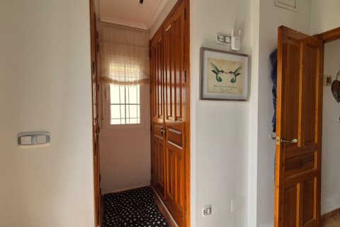 Villa till salu Alicante, Spanien 3 sovrum, 81 kvm. Nr. 139447 - foto 16