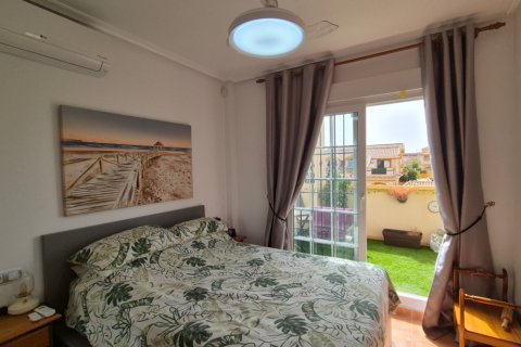 Villa till salu Alicante, Spanien 3 sovrum, 81 kvm. Nr. 139447 - foto 14