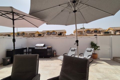 Villa till salu Alicante, Spanien 3 sovrum, 81 kvm. Nr. 139447 - foto 6