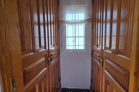 Villa till salu Alicante, Spanien 3 sovrum, 81 kvm. Nr. 139447 - foto 17