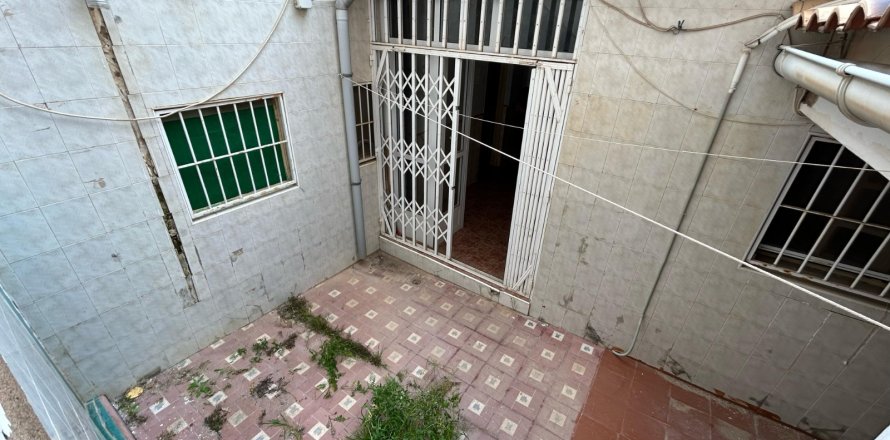 Villa Torrevieja, Alicante, Spagna 3 camere da letto, 110 mq. N° 138949