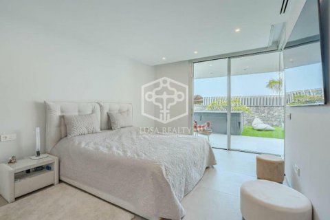 Villa for sale Adeje, Tenerife, Spain 4 bedrooms, 281 sq.m. No. 111114 - photo 15