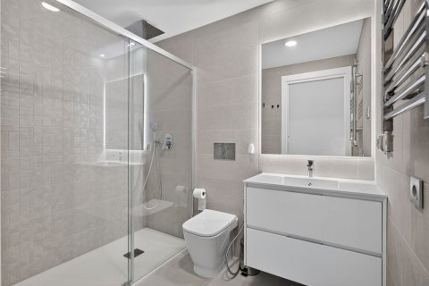 Apartment à vendre à Benidorm, Alicante, Espagne, 2 chambres, 130 m2 No. 194086 - photo 6