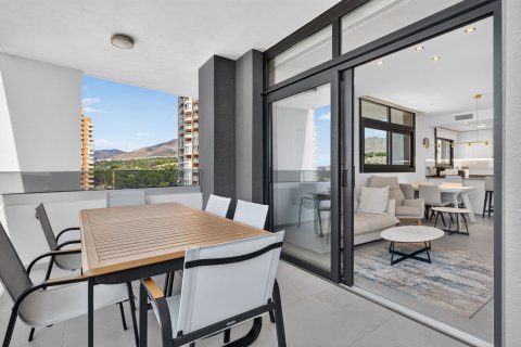 Apartamento en Benidorm, Alicante, España 2 dormitorios, 130 m2 No. 194086