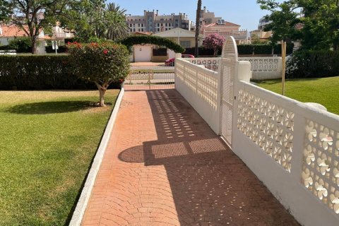 Apartment for rent Torremolinos, Malaga, Spain 3 bedrooms, 140 sq.m. No. 107676 - photo 2