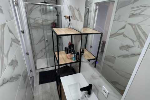 Apartamento en alquiler en Campoamor, Alicante, España 1 dormitorio, 42 m2 No. 147407 - foto 22